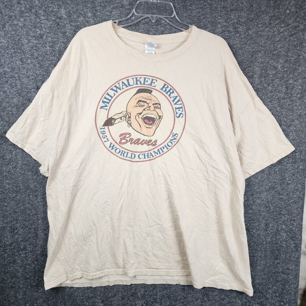 Gildan T-Shirt Mens 3XL Tan Milwaukee Braves 1957 World Champions Graphic Tee